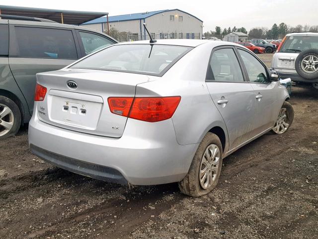 KNAFU4A24A5235587 - 2010 KIA FORTE EX SILVER photo 4