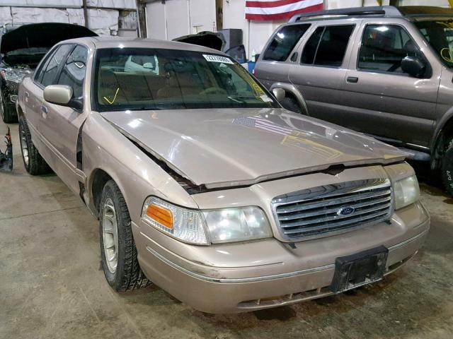 2FAFP74W8WX149687 - 1998 FORD CROWN VICT GOLD photo 1