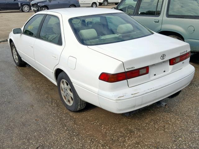 JT2BF28K8X0173230 - 1999 TOYOTA CAMRY LE WHITE photo 3