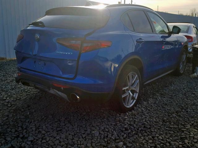 ZASFAKNN4J7B99612 - 2018 ALFA ROMEO STELVIO TI BLUE photo 4