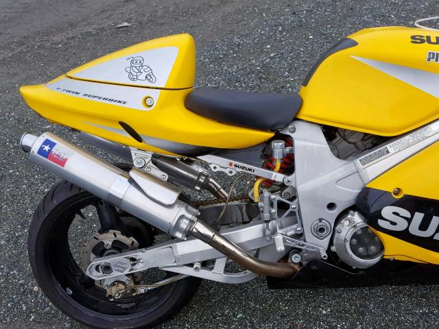 JS1VT52A022100603 - 2002 SUZUKI TL1000 R YELLOW photo 7