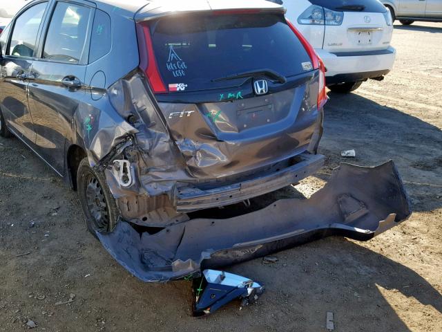 3HGGK5H56FM757806 - 2015 HONDA FIT LX GRAY photo 9