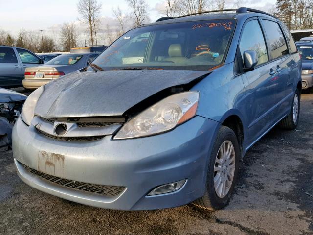 5TDBK22C07S007334 - 2007 TOYOTA SIENNA XLE BLUE photo 2