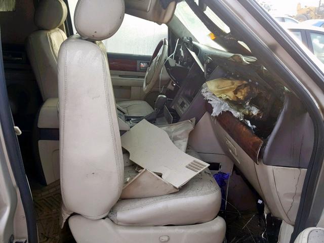 5LMFU28R14LJ24725 - 2004 LINCOLN NAVIGATOR 金色 照片 5