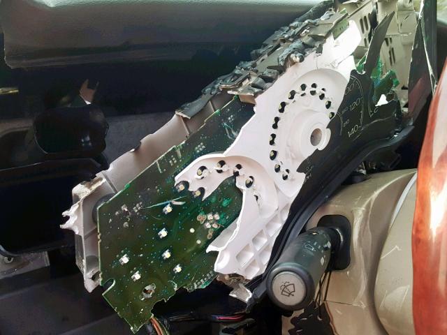 5LMFU28R14LJ24725 - 2004 LINCOLN NAVIGATOR 金色 照片 8