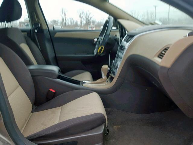 1G1ZB5E0XCF168455 - 2012 CHEVROLET MALIBU LS თაფლისფერი ფოტო 5