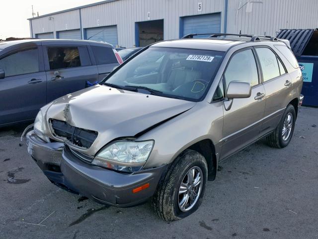 JTJHF10U210216974 - 2001 LEXUS RX 300 GOLD photo 2