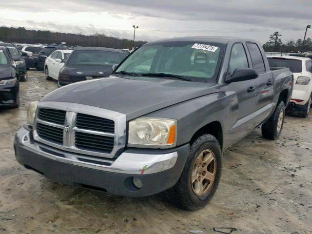 1D7HE48K45S161115 - 2005 DODGE DAKOTA QUA GRAY photo 2