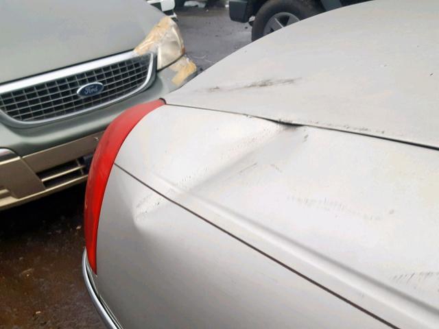 1LNHM82W83Y609037 - 2003 LINCOLN TOWN CAR S SILVER photo 9