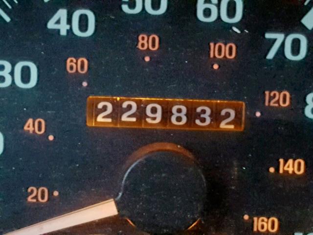 5LMPU28L6WLJ37134 - 1998 LINCOLN NAVIGATOR შავი ფოტო 8