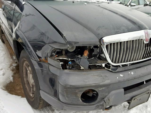 5LMPU28L6WLJ37134 - 1998 LINCOLN NAVIGATOR შავი ფოტო 9