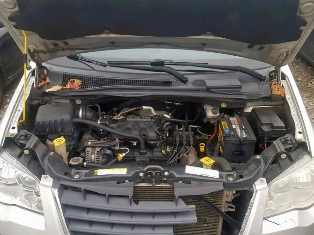 2A8HR44H38R628709 - 2008 CHRYSLER TOWN & COU ვერცხლისფერი ფოტო 7