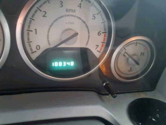 2A8HR44H38R628709 - 2008 CHRYSLER TOWN & COU ვერცხლისფერი ფოტო 8