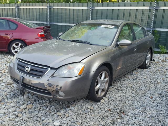 1N4BL11D52C137174 - 2002 NISSAN ALTIMA SE TAN photo 2