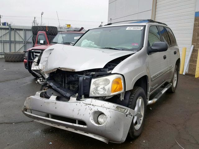 1GKDT13S442326488 - 2004 GMC ENVOY SILVER photo 2