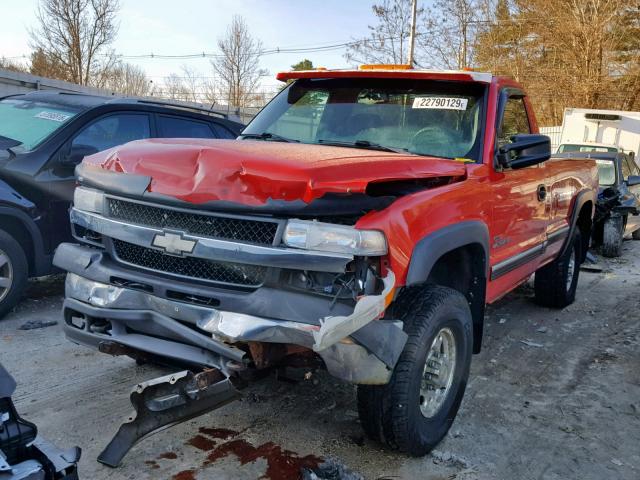 1GCHK24102E216822 - 2002 CHEVROLET SILVERADO RED photo 2