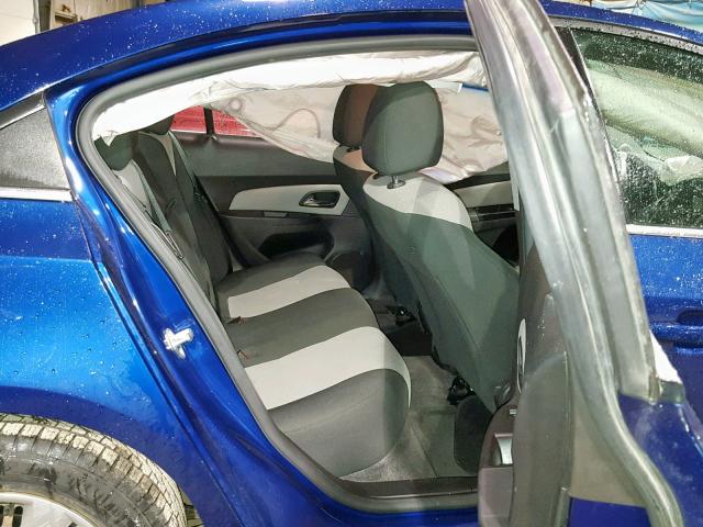 1G1PC5SH1C7174752 - 2012 CHEVROLET CRUZE LS BLUE photo 6