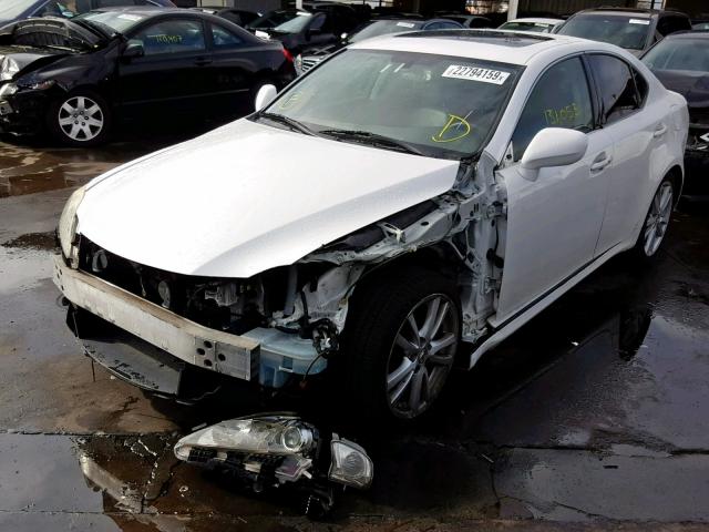 JTHBK262975026678 - 2007 LEXUS IS 250 WHITE photo 2