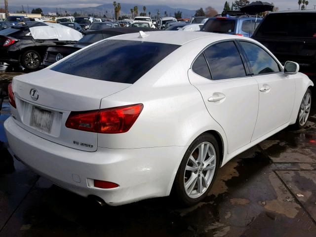 JTHBK262975026678 - 2007 LEXUS IS 250 WHITE photo 4