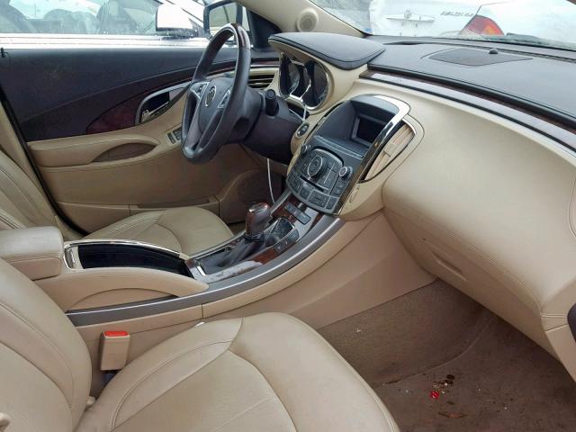 1G4GE5EV1AF145530 - 2010 BUICK LACROSSE C WHITE photo 5