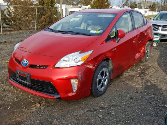 JTDKN3DU0D5638427 - 2013 TOYOTA PRIUS RED photo 2