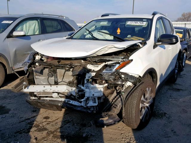 JTMZFREV1HJ139980 - 2017 TOYOTA RAV4 LE Ақ фото 2