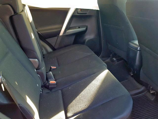 JTMZFREV1HJ139980 - 2017 TOYOTA RAV4 LE Ақ фото 6