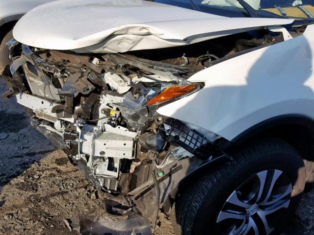 JTMZFREV1HJ139980 - 2017 TOYOTA RAV4 LE Ақ фото 9