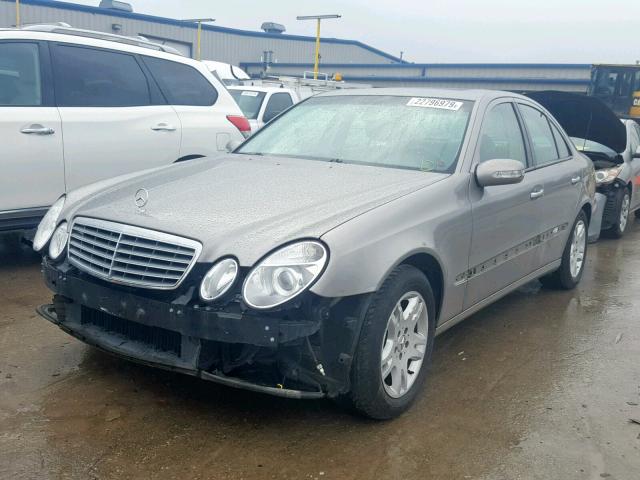 WDBUF65J53A185826 - 2003 MERCEDES-BENZ E 320 SILVER photo 2