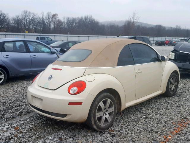 3VWRF31Y06M306968 - 2006 VOLKSWAGEN NEW BEETLE Creme Foto 4
