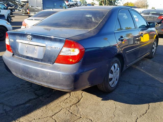 4T1BE32K94U307784 - 2004 TOYOTA CAMRY LE BLUE photo 4