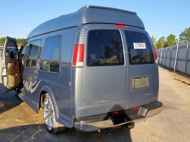 1GBFG15R7Y1179876 - 2000 CHEVROLET EXPRESS G1 GRAY photo 3