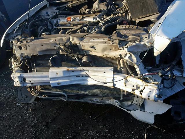 1HGCP2F74BA034840 - 2011 HONDA ACCORD EX Biały zdjęcie 9