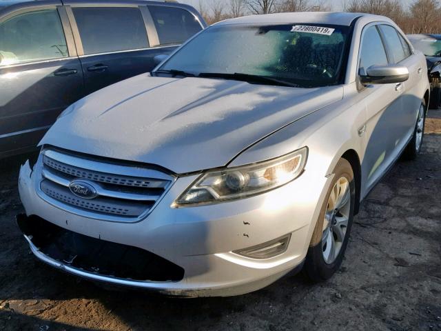 1FAHP2EW9AG105352 - 2010 FORD TAURUS SEL SILVER photo 2