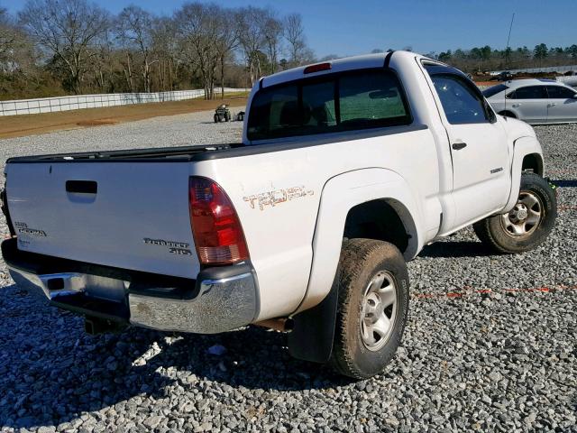 5TENX62N58Z534524 - 2008 TOYOTA TACOMA PRE WHITE photo 4