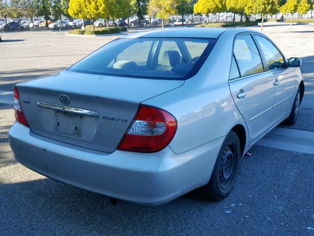 4T1BE32K14U318987 - 2004 TOYOTA CAMRY LE SILVER photo 4