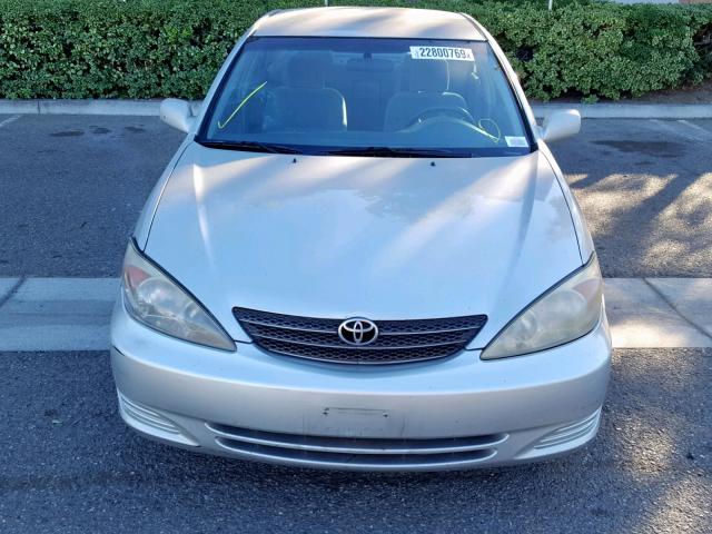 4T1BE32K14U318987 - 2004 TOYOTA CAMRY LE SILVER photo 9