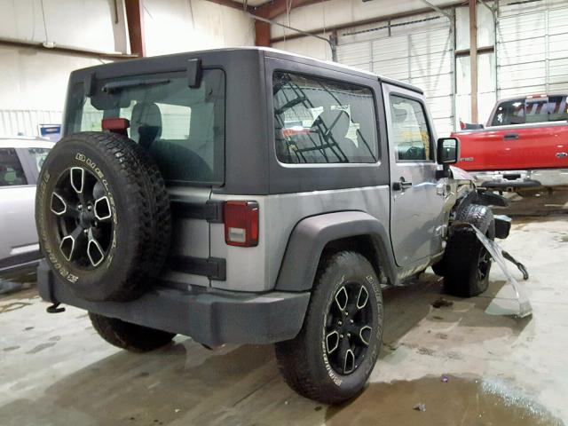 1C4AJWAG4HL737583 - 2017 JEEP WRANGLER S SILVER photo 4