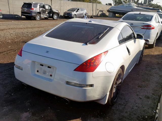 JN1BZ34DX7M504798 - 2007 NISSAN 350Z COUPE WHITE photo 4