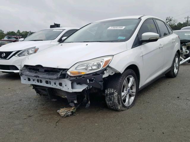 1FADP3F25DL258208 - 2013 FORD FOCUS SE WHITE photo 2