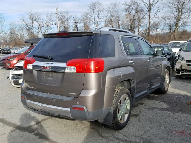 2CTFLJEW9A6318796 - 2010 GMC TERRAIN SL BROWN photo 4