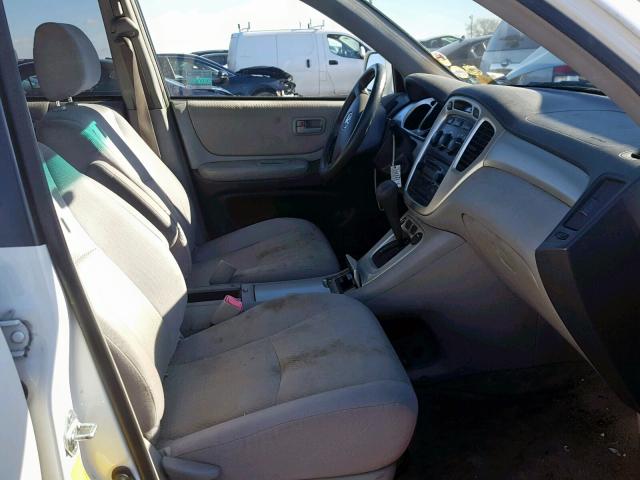 JTEDW21A160005246 - 2006 TOYOTA HIGHLANDER WHITE photo 5