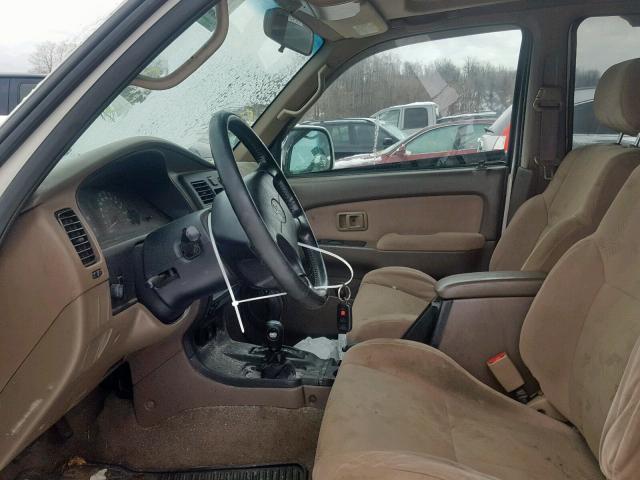 JT3HN86R610331230 - 2001 TOYOTA 4RUNNER SR WHITE photo 5