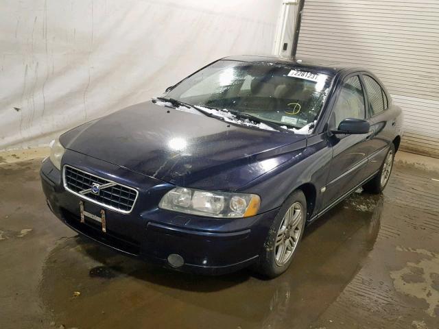 YV1RH592152460324 - 2005 VOLVO S60 2.5T BLUE photo 2