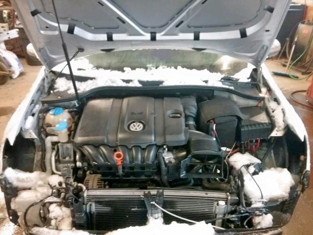 WVWDB7AJ0DW129533 - 2013 VOLKSWAGEN GOLF 银色 照片 7