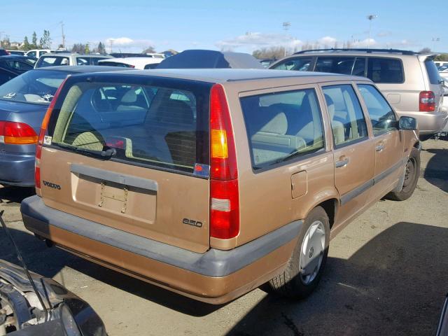 YV1LW5548T2213950 - 1996 VOLVO 850 BASE GOLD photo 4