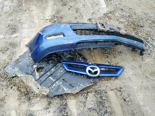 JM1BK344281812441 - 2008 MAZDA 3 HATCHBAC BLUE photo 9