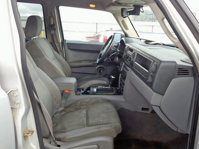 1J8HG48K86C191887 - 2006 JEEP COMMANDER 银色 照片 5