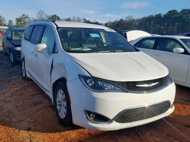 2C4RC1BG3KR539610 - 2019 CHRYSLER PACIFICA T WHITE photo 1