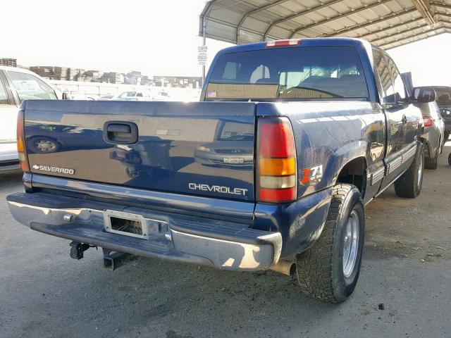 1GCEK19T1YE393718 - 2000 CHEVROLET SILVERADO BLUE photo 4